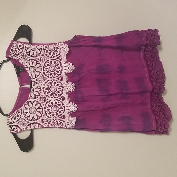 Forever 21 Tops - Purple Boho Lace Tie Dye Sleeveless Blouse